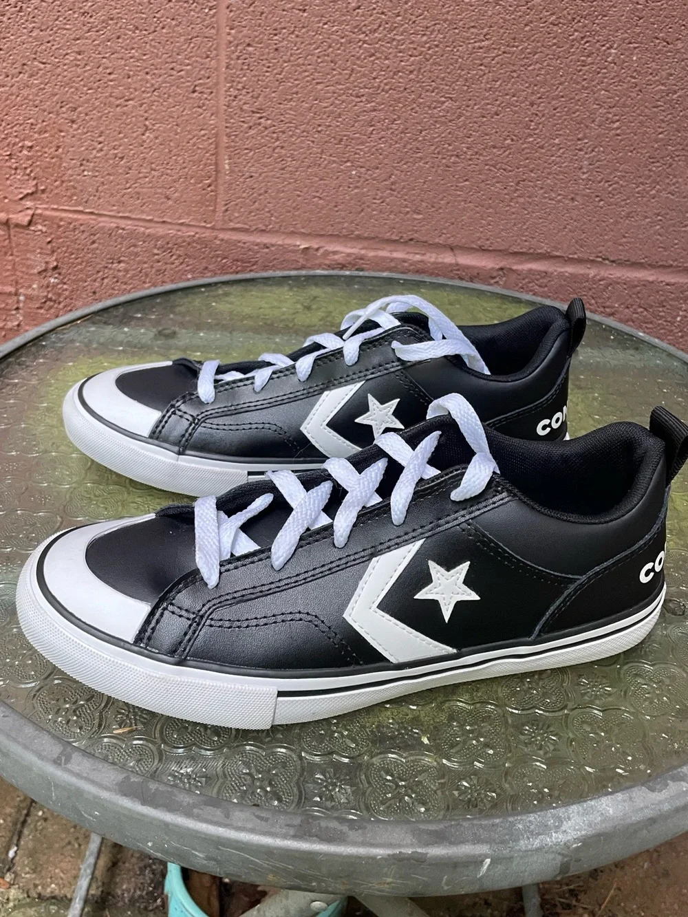 Converse One Star Black Leather Sneakers Size 5 Youth